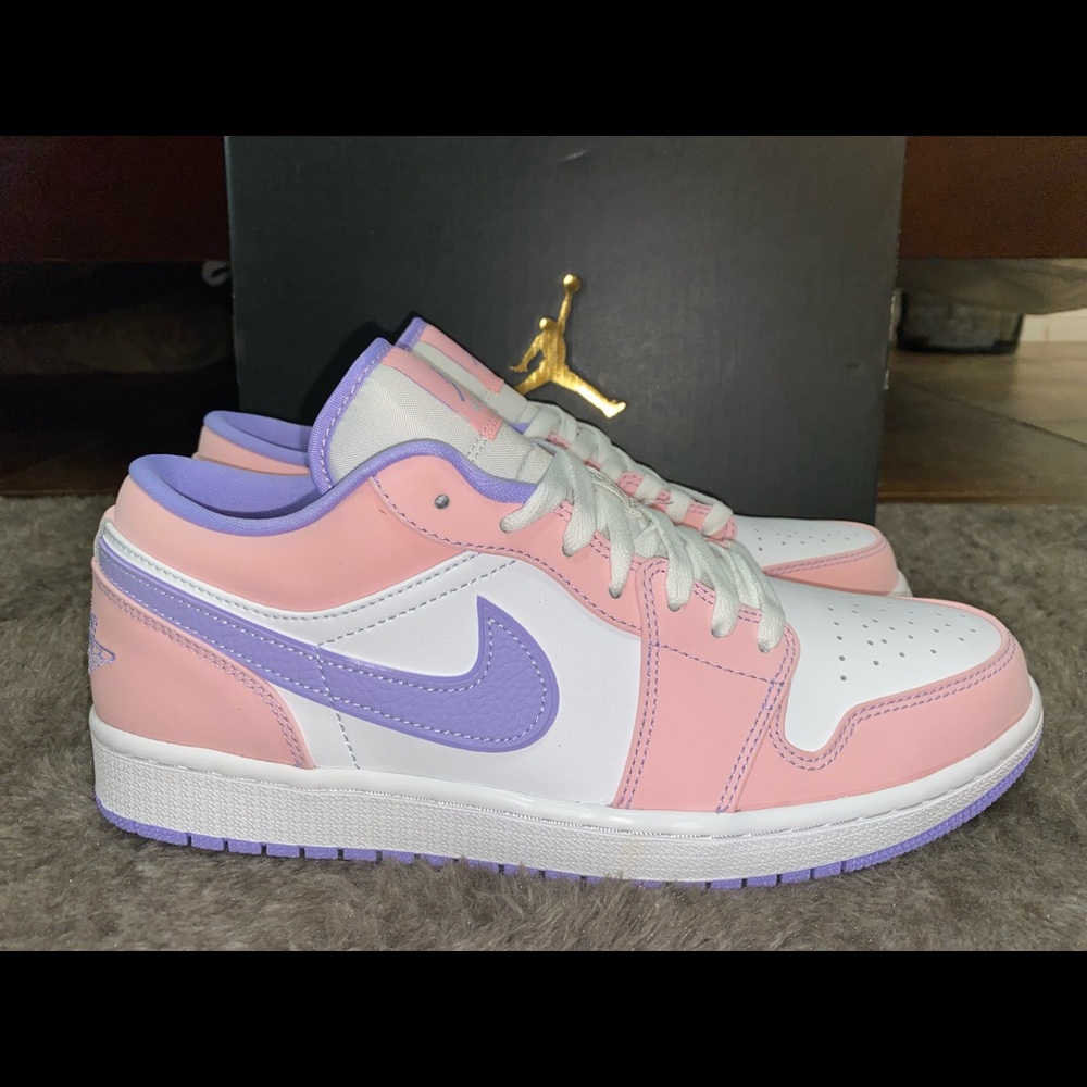 Jordan 1 Low SE